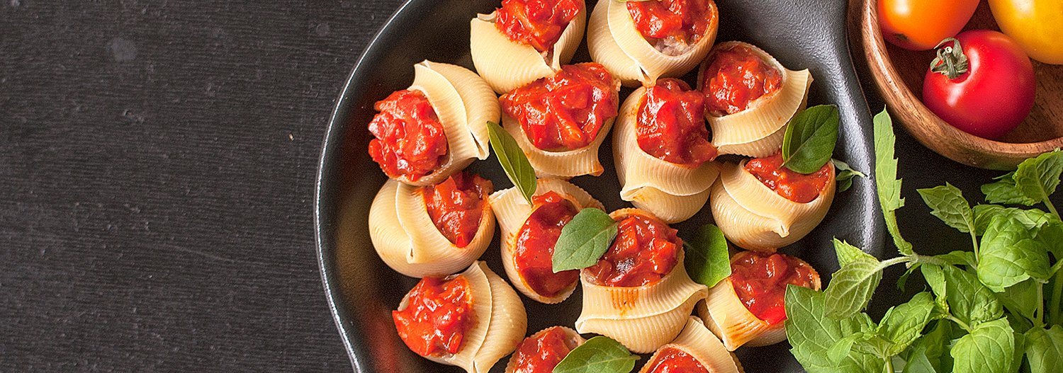 http://supermarketitaly.com/cdn/shop/articles/5-different-stuffed-shells-recipes-with-caccavelle-pasta-615453.jpg?v=1603155248