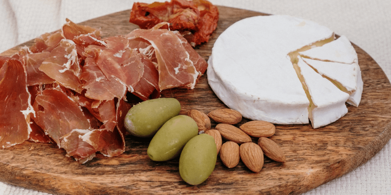10 Italian Meats for an Appealing Charcuterie Board