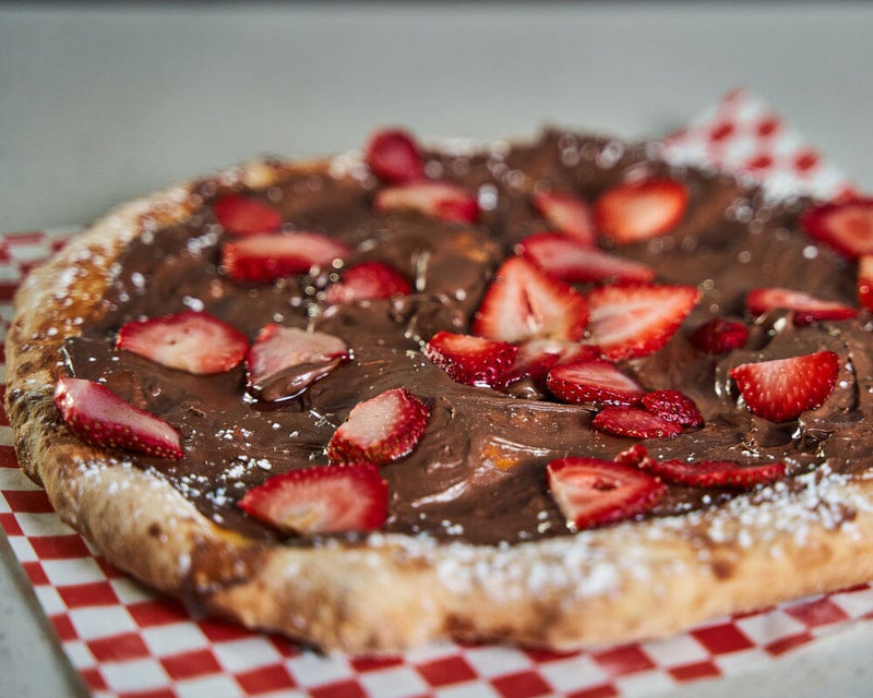 Nutella Pizza - The Perfect Dessert for Chocolate Lovers
